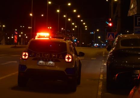 Conducea haotic și a ajuns după gratii! Tânăr reținut de polițiști în Oradea, după ce a picat testul antidrog