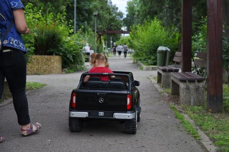 Îndeplineşte visul copilului tău şi fă-l şofer, în siguranţă, pe maşinuţa dorită! (FOTO)