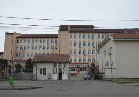 Spitalul Judeţean din Oradea, obligat să plătească 50.000 lei unei mămici infectate cu stafilococ în Maternitate