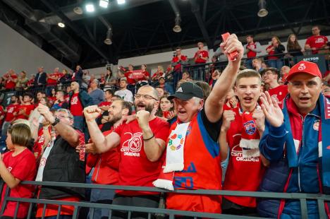 Victorie și show: baschetbaliștii CSM CSU Oradea au câștigat meciul al doilea al finalei cu U BT Cluj-Napoca (FOTO/VIDEO)