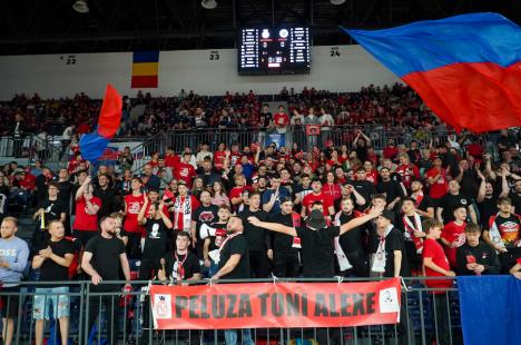 Victorie și show: baschetbaliștii CSM CSU Oradea au câștigat meciul al doilea al finalei cu U BT Cluj-Napoca (FOTO/VIDEO)