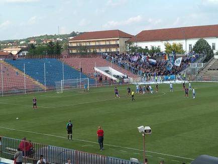 CAO a cedat cu 2-4 jocul de acasă cu CS Hunedoara, dar suporterii orădeni au făcut atmosferă (FOTO/VIDEO)