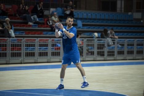 Meci de infarct la Oradea: CSM Oradea a învins U Cluj şi s-a calificat în optimile Cupei României la handbal masculin