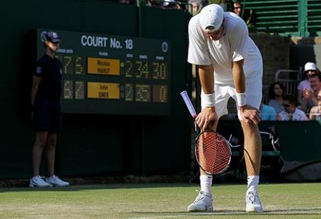 Record mondial la Wimbledon: Un meci care a ţinut 10 ore