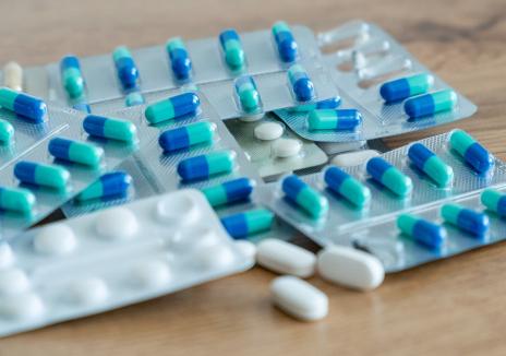 Lovită de viroze, România nu mai exportă medicamente antitermice și antibiotice timp de trei luni