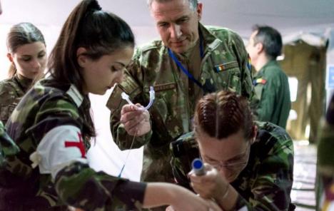Lupta cu coronavirusul: Armata a trimis medici militari în vămi, inclusiv la frontiera Borş!