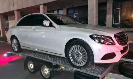 Un Mercedes Benz căutat în Elveţia a ajuns în Borş. Maşina de 20.000 de euro a fost oprită la frontieră 