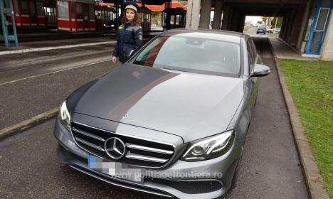 Mercedes în valoare de 55.000 de euro, căutat în Cehia, confiscat în Borş. Tânărul care îl conducea s-a ales cu dosar penal (FOTO)