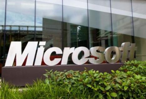 Dosarul Microsoft: Percheziţii la afaceriştii Cocoş şi Truică, fostul şef SIE şi la foşti miniştri