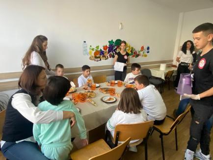 „Micul gospodar în acțiune”: De ce au făcut pizza și curățenie în clase elevii unei școli din Oradea (FOTO)