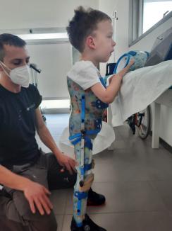 Micul luptător: Cum se simte micuțul Noel, băiatul din Bihor care în 2020 a primit un tratament de 2,1 milioane dolari (FOTO/VIDEO)