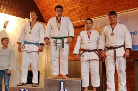 Tinerii judoka orădeni, pe podium la turneul internațional de la Paks