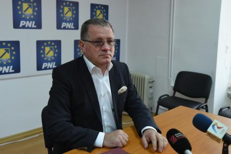 Ministrul Agriculturii, Adrian Oros, în vizită la Oradea: 'Nu sunt date că va crește preţul alimentelor'