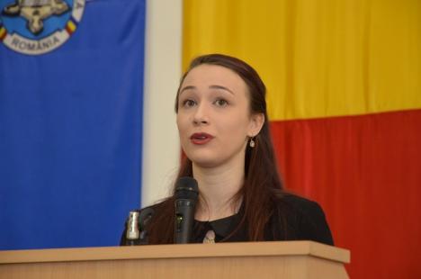 Ministrul Educaţiei, Adrian Curaj, îndemn de la Oradea pentru elevii din toată ţara: Aveţi curaj! (FOTO)