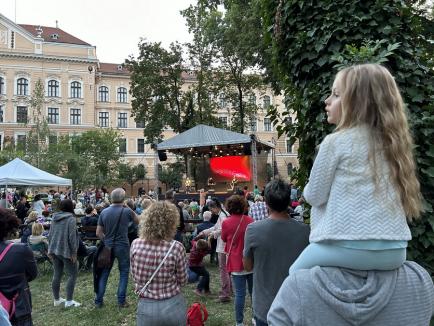 Mircea Baniciu, concert memorabil în fața a peste 1.500 de fani, „aicea la Oradé” (FOTO/VIDEO)