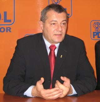 PDL Bihor acuză conducerea Primăriei că face campanie PNL-ului pe bani publici