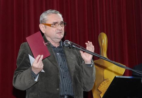 Criticul Mircea Morariu, nemulţumit de şefii Teatrului Regina Maria din Oradea: 'Au preferat să nege şi să distrugă'