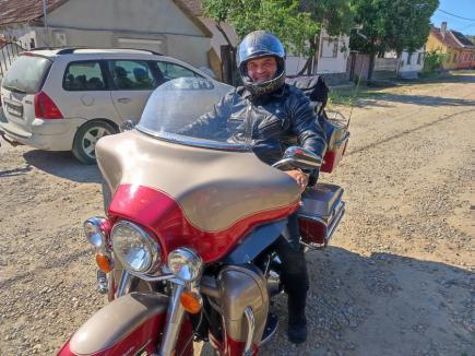 Marș moto în memoria motociclistului din Oradea care a murit nevinovat într-un accident: „Nu-i plăcea deloc viteza, mergea încet, să admire tot”