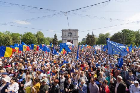 Moldova Europeană: Peste 80.000 de oameni la marșul pro-Europa din Chișinău (FOTO/VIDEO)