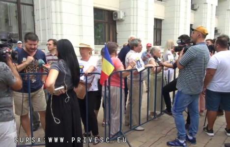 'Respect Jandarmeria Română': Miting pro jandarmi, în Capitală, cu 30 de participanți (VIDEO)