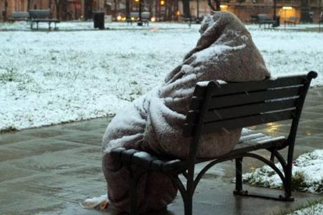 Orădenii sunt rugaţi să anunţe Poliţiei Locale persoanele fără adăpost, pentru a fi salvate de la îngheţ