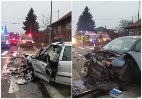 Grav accident pe DN1 în Bihor. Două persoane au trebuit scoase din maşină de pompieri (FOTO / VIDEO)