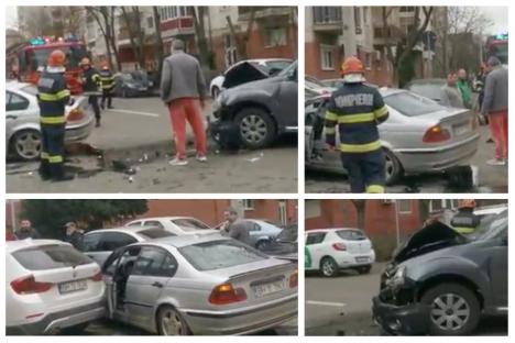 Accident cu 5 mașini în Oradea! S-a petrecut într-o intersecție (FOTO)