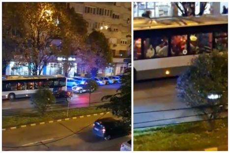 Incident în Oradea: Doi pasageri dintr-un autobuz au ajuns la spital în urma unei frâne bruşte (FOTO/VIDEO)