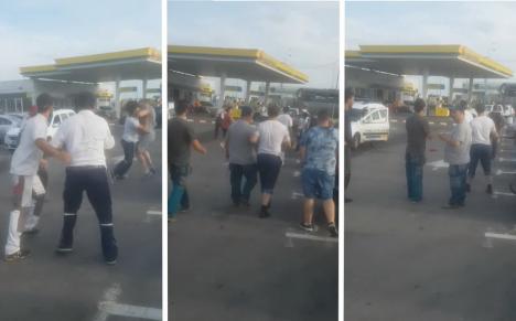 Un şofer din Giriș care a provocat scandal în parcarea Auchan a ajuns după gratii. Vezi de la ce a pornit scandalul (VIDEO)