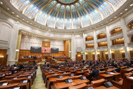 Marcel Ciolacu rămâne premier. Parlamentul a respins moțiunea de cenzură împotriva Guvernului (FOTO)