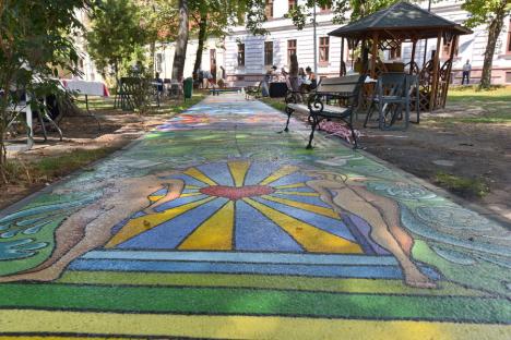 „Mozaic citadin”: Pictura din Parcul Libertății din Oradea a fost inaugurată cu ateliere inedite pentru copii și adulți (FOTO/VIDEO)