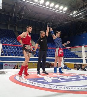 Orădenii Levi Kovacs și Beni Iluț, printre câștigătorii Openului Serbiei la Muay Thai (FOTO)