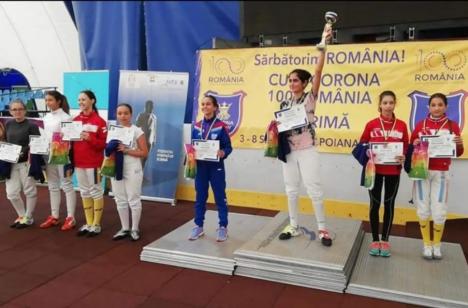 Şapte clasări pe podium pentru spadasinii de la LPS Bihorul la Cupa 'Corona' de la Braşov (FOTO)