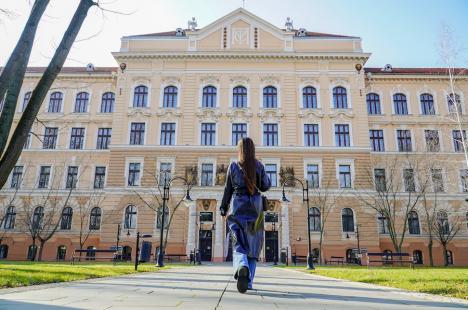 Muzeu cu 'motoare turate': Muzeul Ţării Crişurilor din Oradea a făcut 1,4 milioane lei doar din vânzarea biletelor