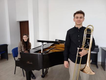 Rebeca și Andrei, bursieri ai Facultății de Arte din Oradea, au fost premiați la un concurs internațional de muzică (FOTO)