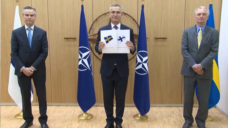 Suedia și Finlanda au depus oficial cererile de aderare la NATO. Jens Stoltenberg: „Este o zi bună” (VIDEO)