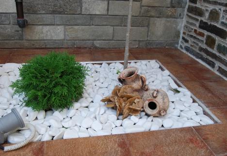 Pentru grădini paradis! La Natural Stone găsiţi tot ce vă trebuie pentru amenajarea şi decorarea curţilor (FOTO)
