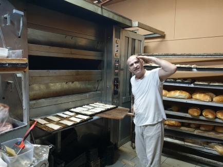 Ca pita caldă: Un albanez este cel mai căutat brutar din Nojorid, cu pâine, lipii şi plăcinte veşnic proaspete (FOTO)