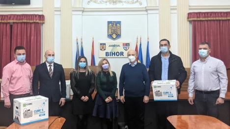 Lupta cu virusul. O companie românească a donat nebulizatoare pentru 5 spitale din Bihor (FOTO)