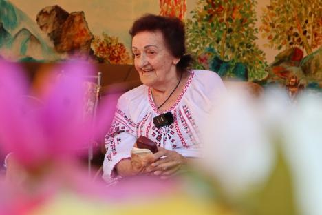 Nepoata Părintelui: Nepoata lui Arsenie Boca s-a refugiat, la 90 de ani, într-un azil din Bihor și duce mai departe povestea călugărului (FOTO / VIDEO)