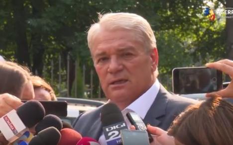 Bir cu fugiţii: Ministrul de Interne Nicolae Moga şi-a anunţat demisia după 6 zile! Noul ministru - Mihai Fifor
