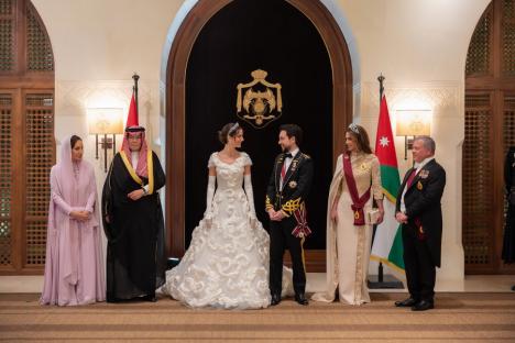 Nuntă regală în lumea arabă. Prințul moștenitor al Iordaniei s-a căsătorit cu o arhitectă saudită (FOTO/VIDEO)