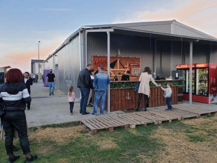 S-a deschis OctoBerFest: Rock, mâncare şi bere artizanală, în Parcul Industrial Borş. Află programul! (FOTO)