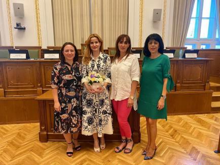 Arina Moș este noua șefă a femeilor liberale din Oradea. Ilie Bolojan: Nu este atât de importantă cota de gen, cât este cota de competență (FOTO)