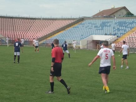 Foşti fotbalişti bihoreni şi invitaţi din Ungaria au participat la prima ediţie a Cupei Old-Boys la Oradea (FOTO)