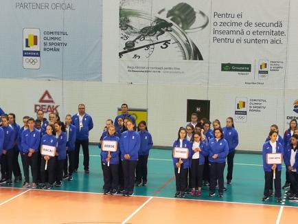 Echipa Colegiului 'Teodor Neş' Salonta, din nou vicecampioană la Olimpiada gimnaziilor la baschet feminin (FOTO)