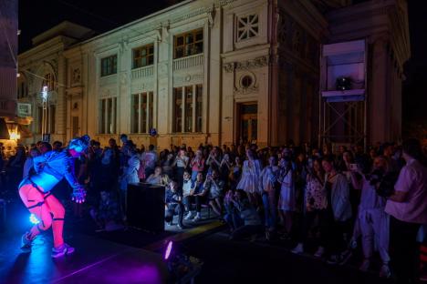 One Night Gallery, prima galerie de new media art din România, expune în premieră la Oradea