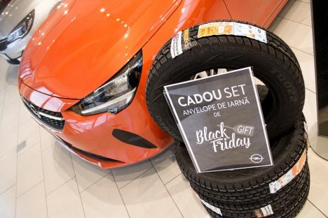 BLACKFRIDAY la Opel West: avantaj client până la 10.545€* și anvelope de iarnă** cadou!