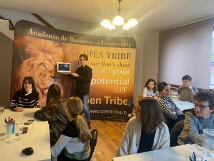 Noile cursuri de dezvoltare a familiilor marca Open Tribe
