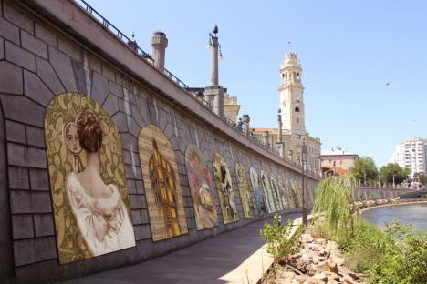 Înghețat la 1900, toamna: Ce spune artista Roxana Netea după ce Primăria i-a respins proiectul votat de orădeni (FOTO)